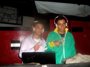 ACIZZY & SQUEEZE