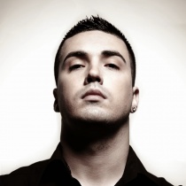 ADRIANO FUERTE