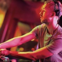CALVIN HARRIS