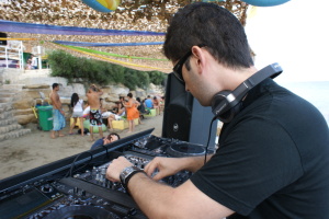 CHRIS (CY)