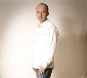 DARREN LEE