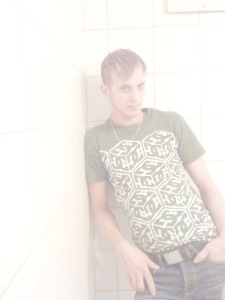 DOMINIK KENNGOTT
