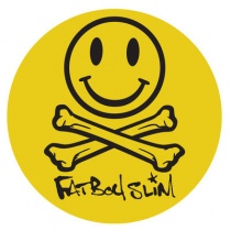 Fatboy Slim waving to fans