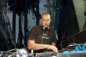 KRZYSZTOF CHOCHLOW