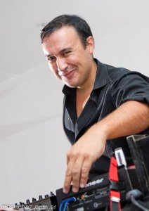 MAURICIO AZOCAR