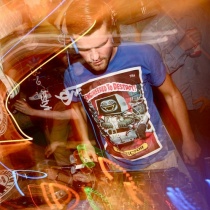PLASTICIAN