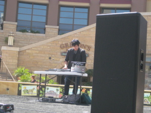 ROBERT DELEON