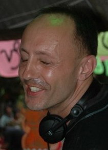 SANUK