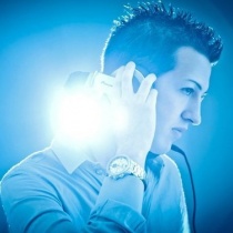 SIMON J