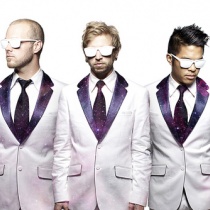 THE GLITCH MOB