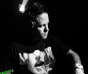 TOMMY RIZE