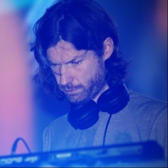 APHEX TWIN