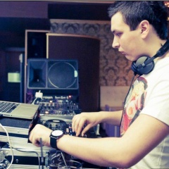 LUCA M