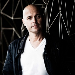 MARCO V