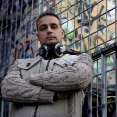 MARC SIMZ