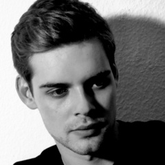 MAX VOLKHOLZ