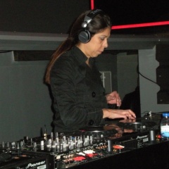 NINNA V
