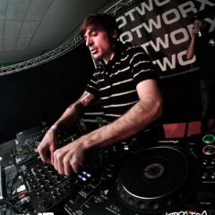 RICHIE GEE