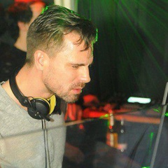 SASCHA WALLUS