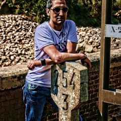 TONY HOUSE